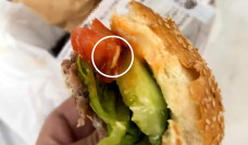 Xác minh thông tin dòi bò lúc nhúc trong bánh mì ở Đà Nẵng