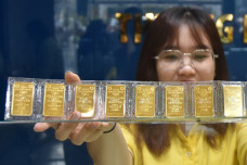 Sáng 11-9, diễn biến lạ ở các tiệm vàng nhỏ