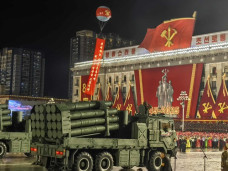 Triều Tiên duyệt binh trong đêm kỷ niệm 80 năm ngày thành lập Đảng Lao động