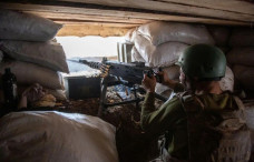 Chiến thuật 'bóng ma' của Nga khiến phòng tuyến Ukraine hỗn loạn