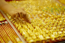 Giá vàng vọt lên gần 155 triệu đồng, giai đoạn nhiều thay đổi bất ngờ