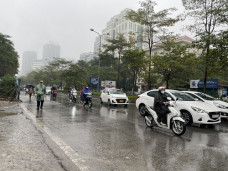 Tin mới nhất về khối không khí lạnh tăng cường tràn về, gây mưa rét ở Hà Nội và miền Bắc