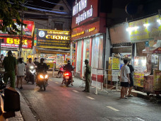 Truy tìm người đàn ông đâm chết người giữa đường ở TPHCM