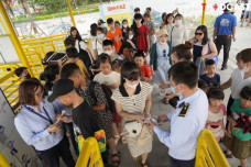 Khách tham quan vịnh Hạ Long phải cung cấp thông tin cá nhân