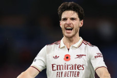 Nóng bảng xếp hạng Ngoại hạng Anh: MU lên nhì bảng rồi lại đi xuống, Liverpool trở lại top 3