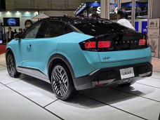 Ra mắt Nissan LEAF thế hệ mới, xe điện chạy 600km mỗi lần sạc