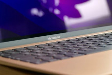 Chiếc MacBook đang khiến cả giới công nghệ đứng ngồi không yên