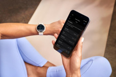 Garmin tung đồng hồ thông minh Venu 4 hỗ trợ giọng nói, có đèn pin