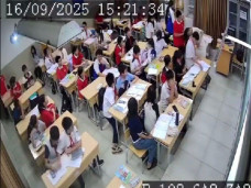 Bộ GD-ĐT lên tiếng vụ học sinh lớp 7 túm tóc, quật ngã cô giáo chủ nhiệm