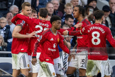 HLV Amorim: MU còn cách xa sự hoàn hảo, bảo vệ hệ thống 3-4-3 "bằng cả tính mạng"