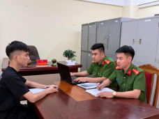 Tạm giữ 12 đối tượng mang hung khí, rượt đuổi khiến một người tử vong
