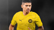 Cả đội bóng chết lặng vì cầu thủ nhập tịch Malaysia