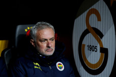 Viễn cảnh Mourinho bị sa thải chóng vánh