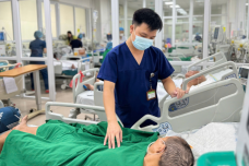 Nguy kịch vì một vết đốt ở vị trí kín đáo