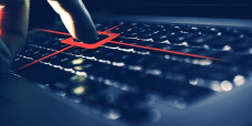 Mật khẩu, thẻ ngân hàng, ví điện tử dễ vào tay hacker theo cách này