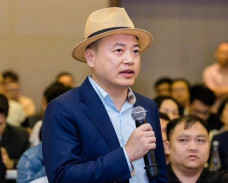 Shark Bình làm gì trước khi dính vào ồn ào đầu tư tiền số?