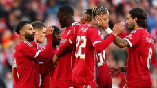 Liverpool thua 3 trận liền: Vô địch mùa trước là "ăn may", Arne Slot liệu có thực tài?