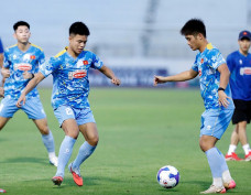 U22 Việt Nam chốt danh sách đá SEA Games, thầy Kim loại 5 cầu thủ là ai?