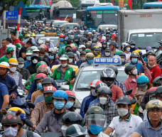 Hà Nội dừng xe máy xăng trong vành đai 1 từ 1/7/2026: Người dân đi bằng gì?
