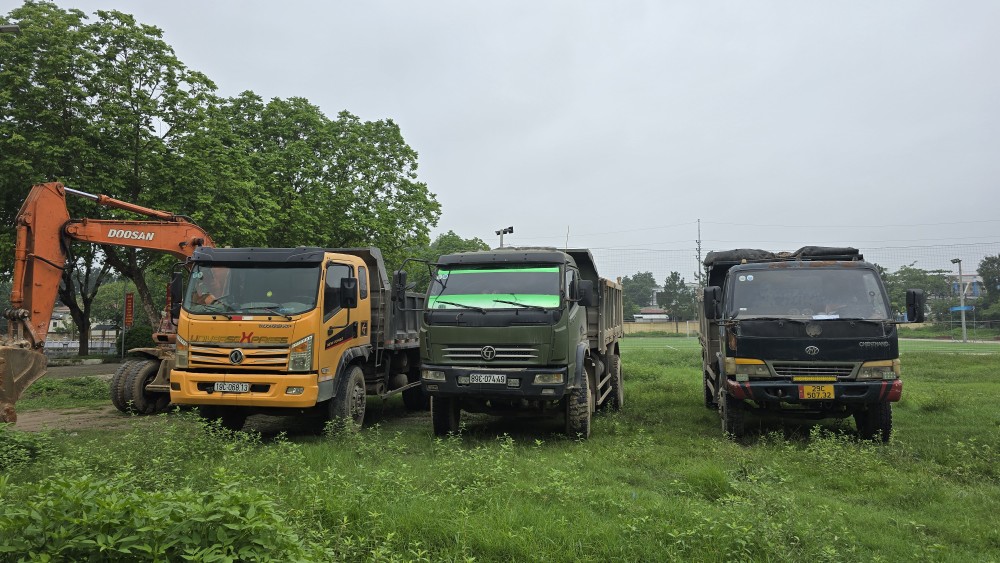 1000014572-4158-3038