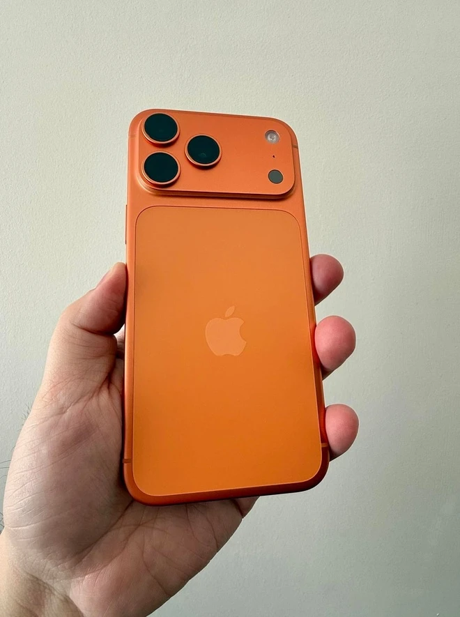 Khách hàng đầu tiên nhận iPhone 17 trên thế giới