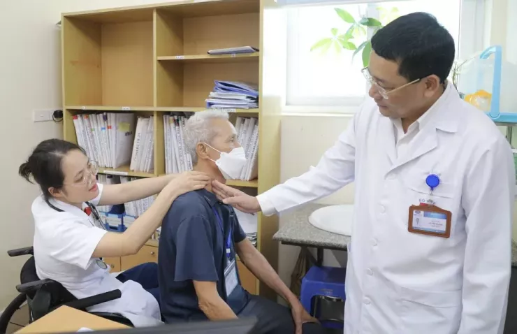 Vì sao kỳ thi bác sĩ nội trú 'khó nhằn' nhưng vẫn 'hot'?