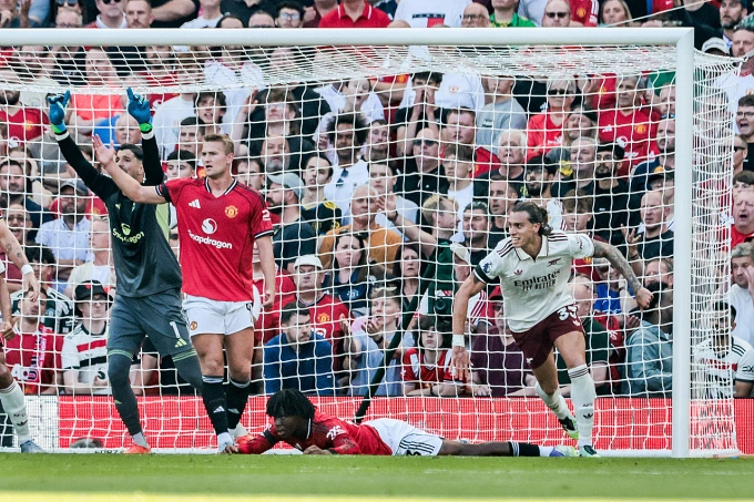 Các tân binh thể hiện ra sao ở đại chiến Man Utd - Arsenal?