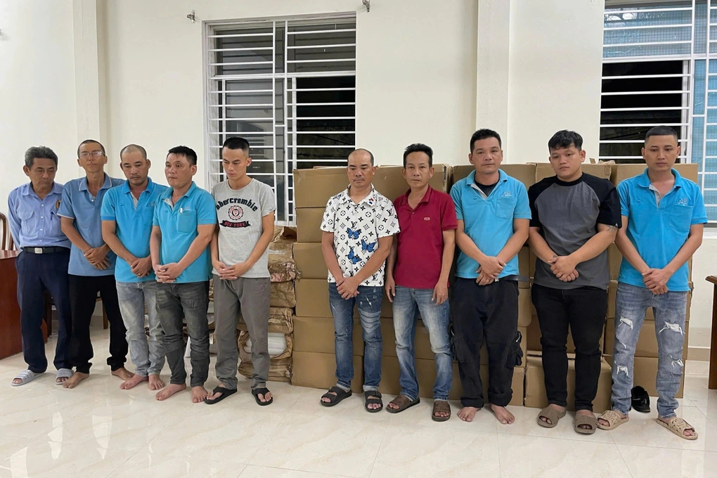 Nhân viên, bảo vệ, lái xe cấu kết trộm gần 21 tấn nguyên liệu của công ty