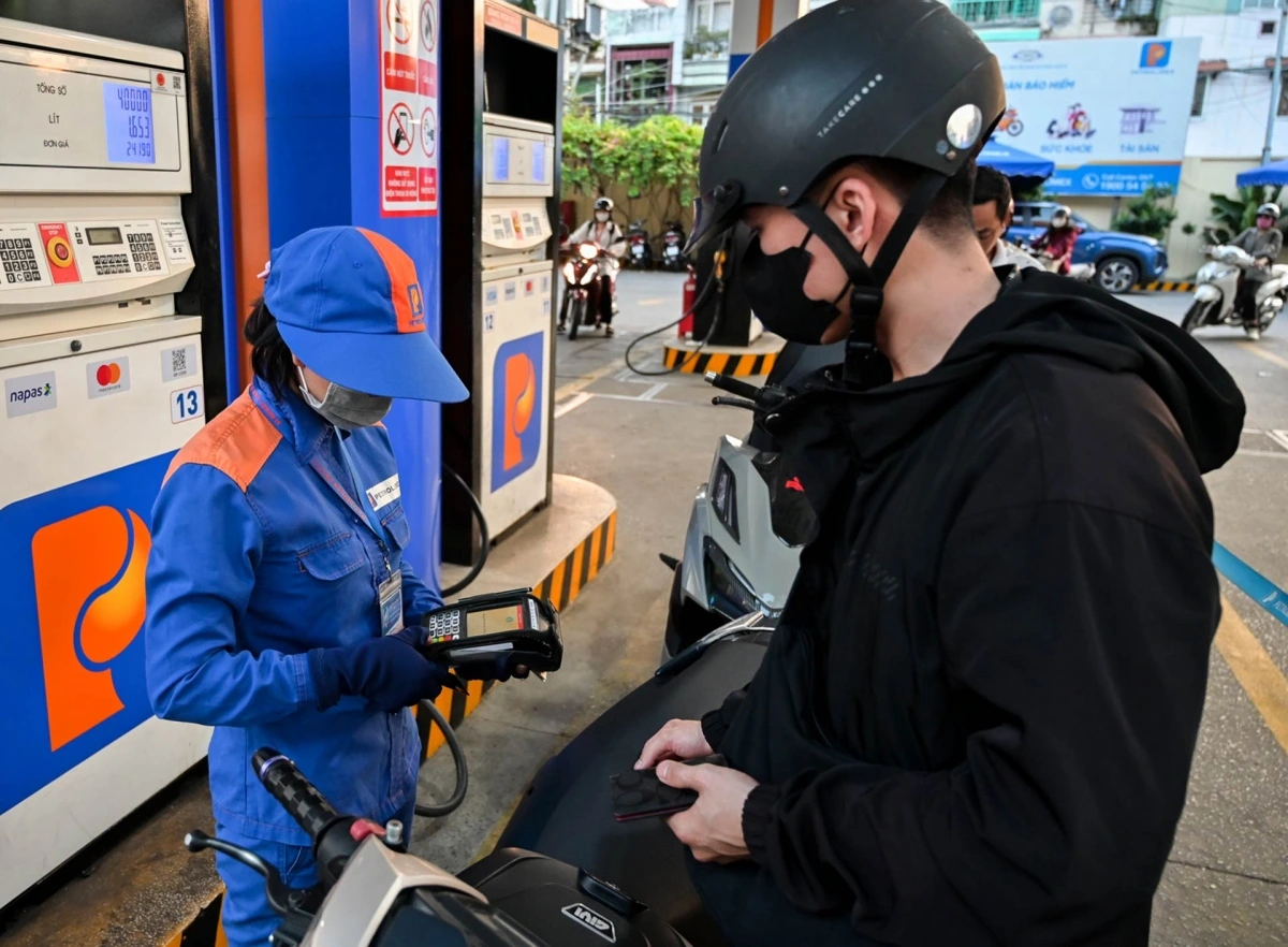 Dự báo giá xăng dầu ngày mai đồng loạt tăng mạnh Dự báo giá xăng dầu ngày mai đồng loạt tăng mạnh