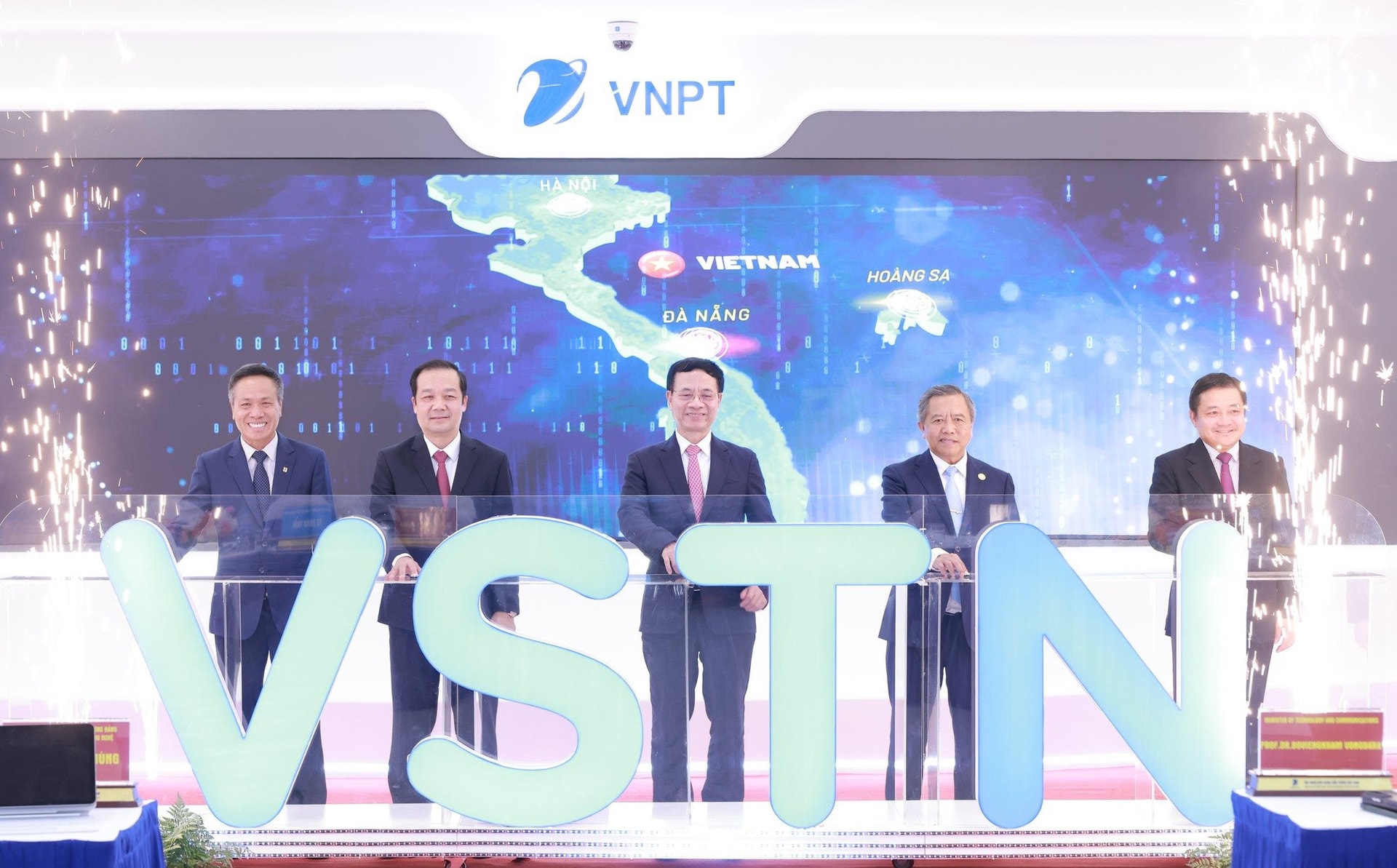 khai-truong-tuyen-cap-dat-quoc-te-vstn1-1754298567674540131786