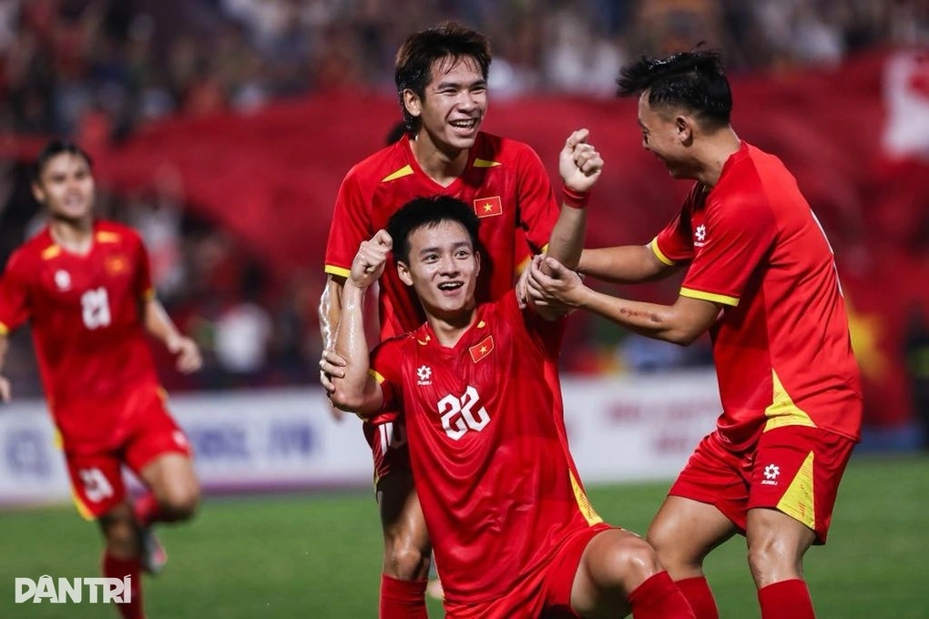 lich-thi-dau-cua-u23-viet-nam-o-giai-u23-chau-a-1759471094018